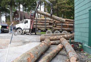 Overturned log truck blocks traffic on W.Va. 7 near Masontown